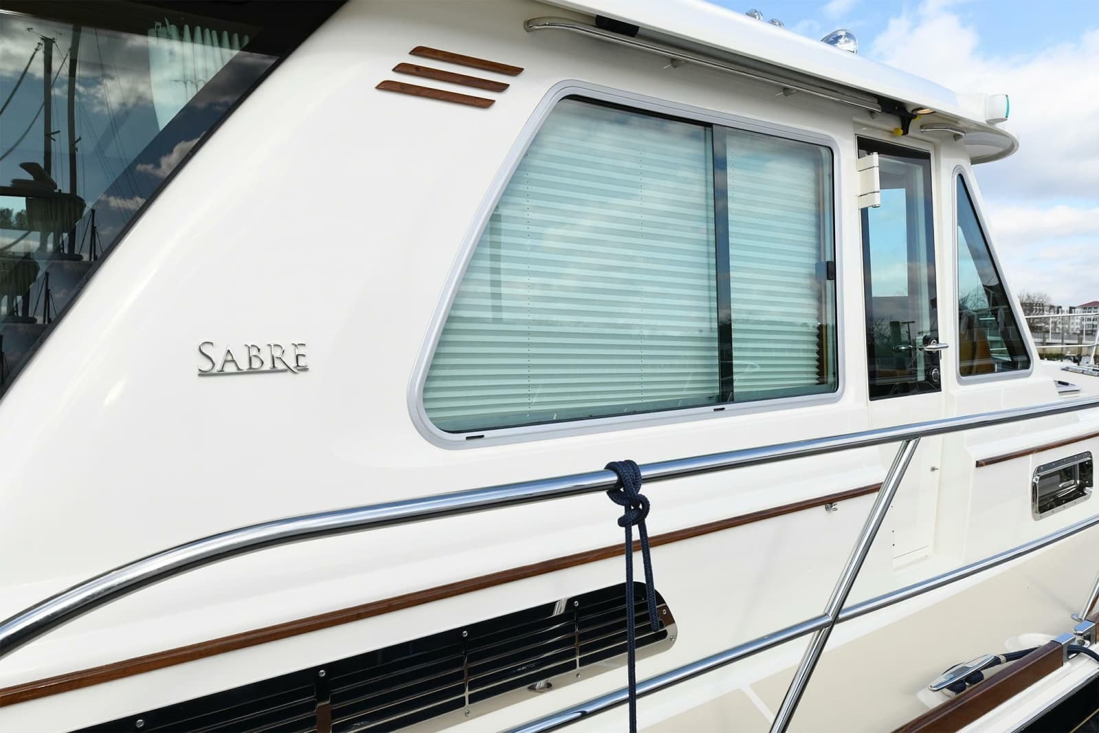 2021 Sabre 48 Salon Express - Photo 27
