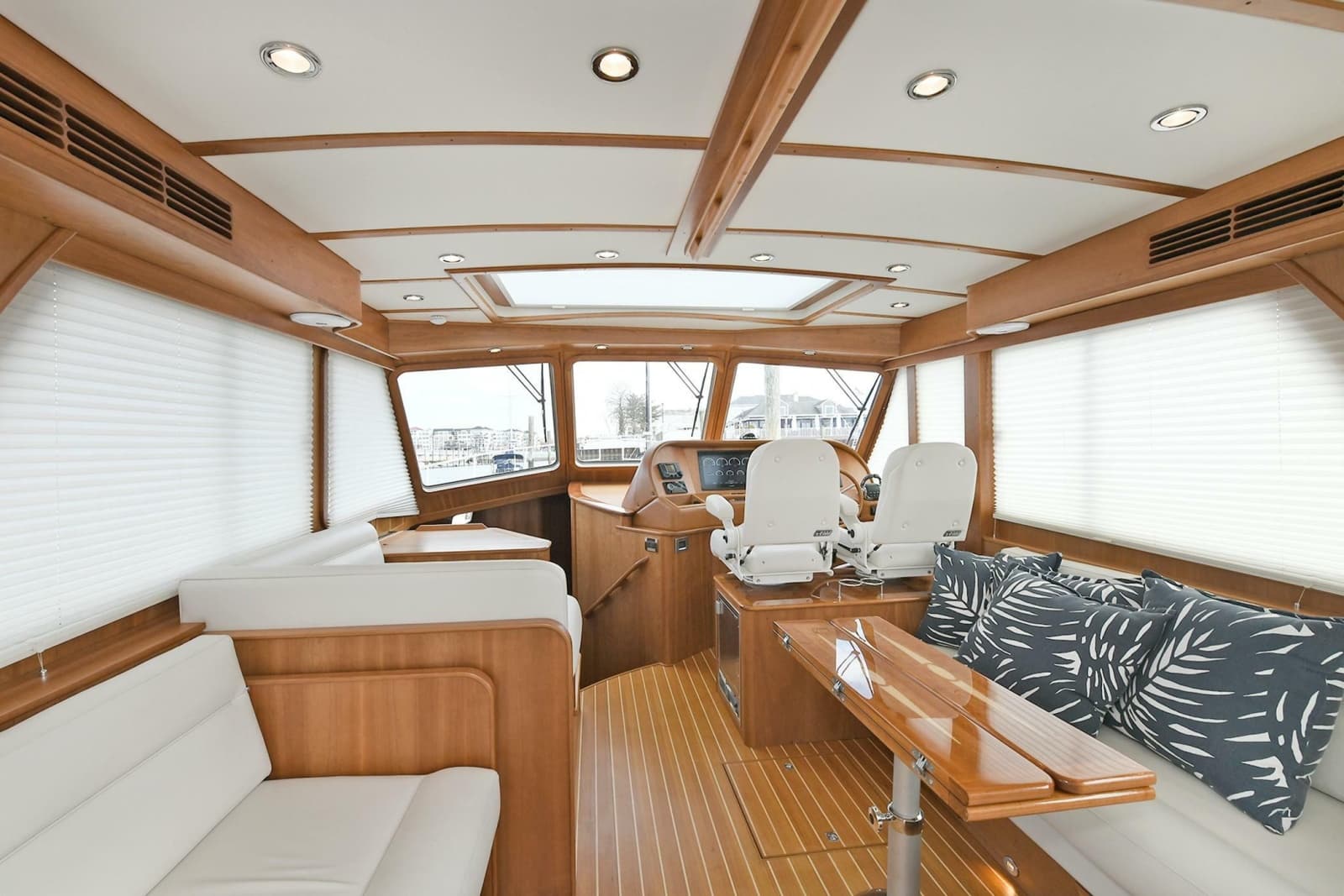 2021 Sabre 48 Salon Express - Photo 85