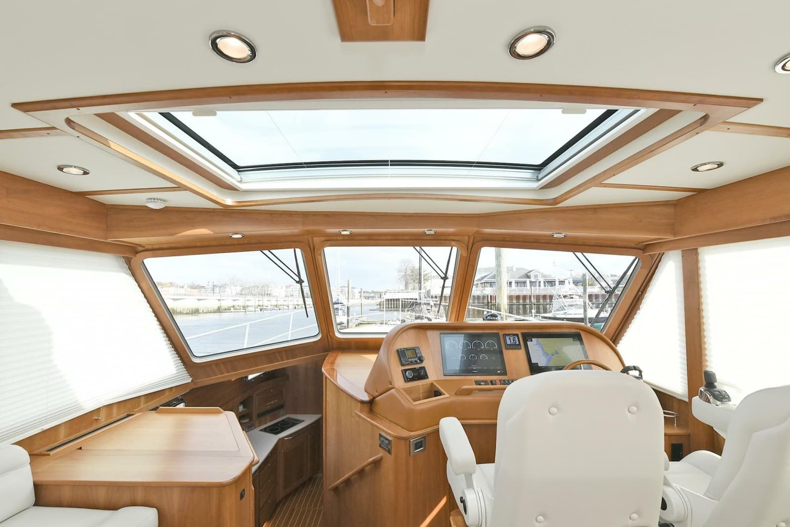 2021 Sabre 48 Salon Express - Photo 58
