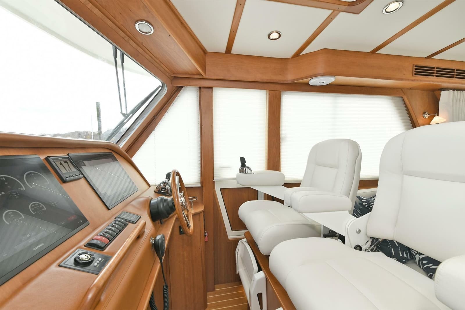 2021 Sabre 48 Salon Express - Photo 52