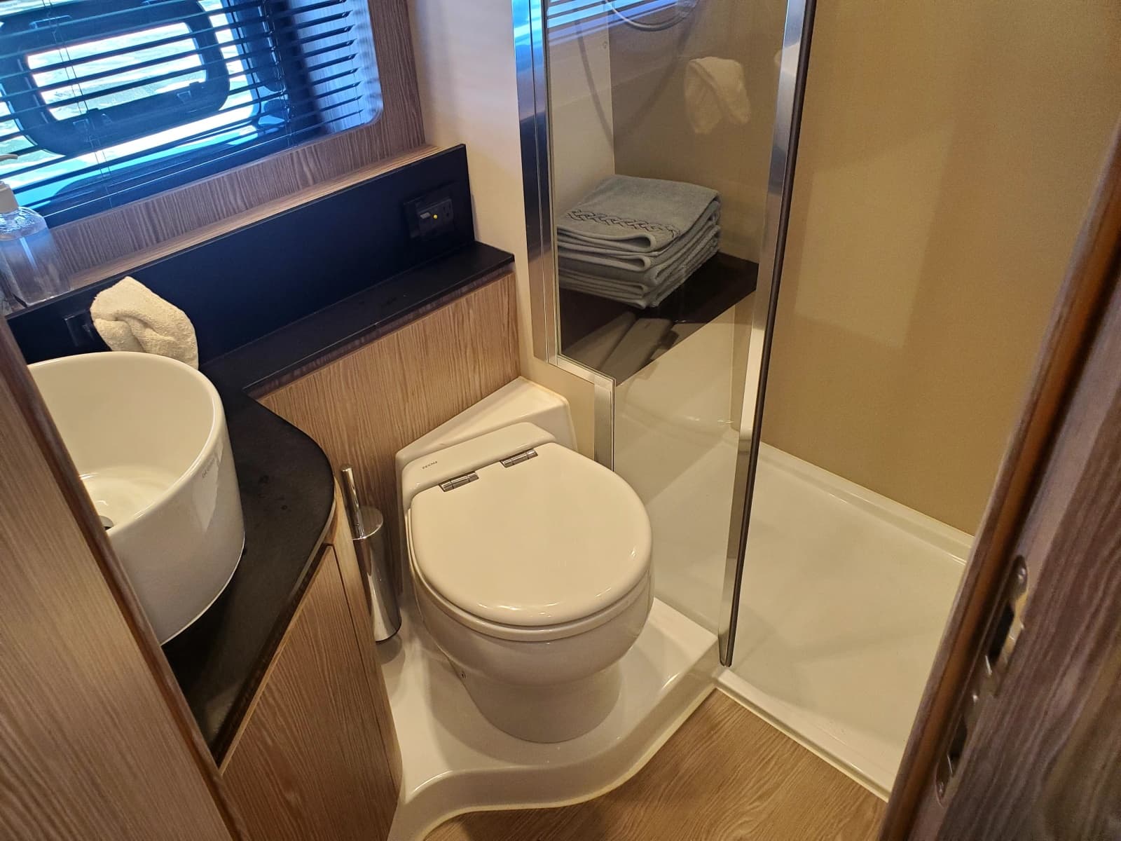 2019 Azimut Atlantis - Photo 23