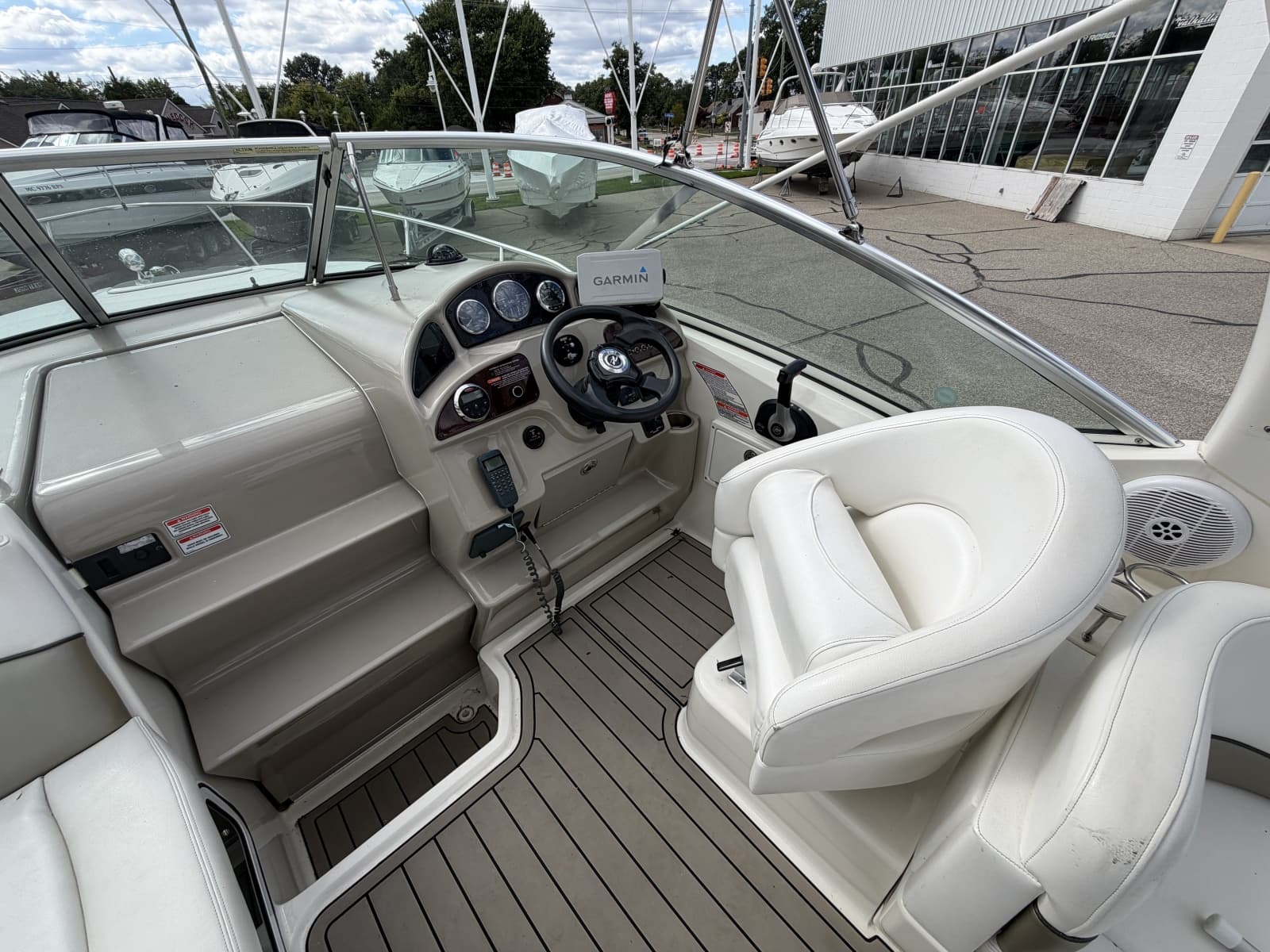 2006 Sea Ray Sundancer 260 - Photo 7