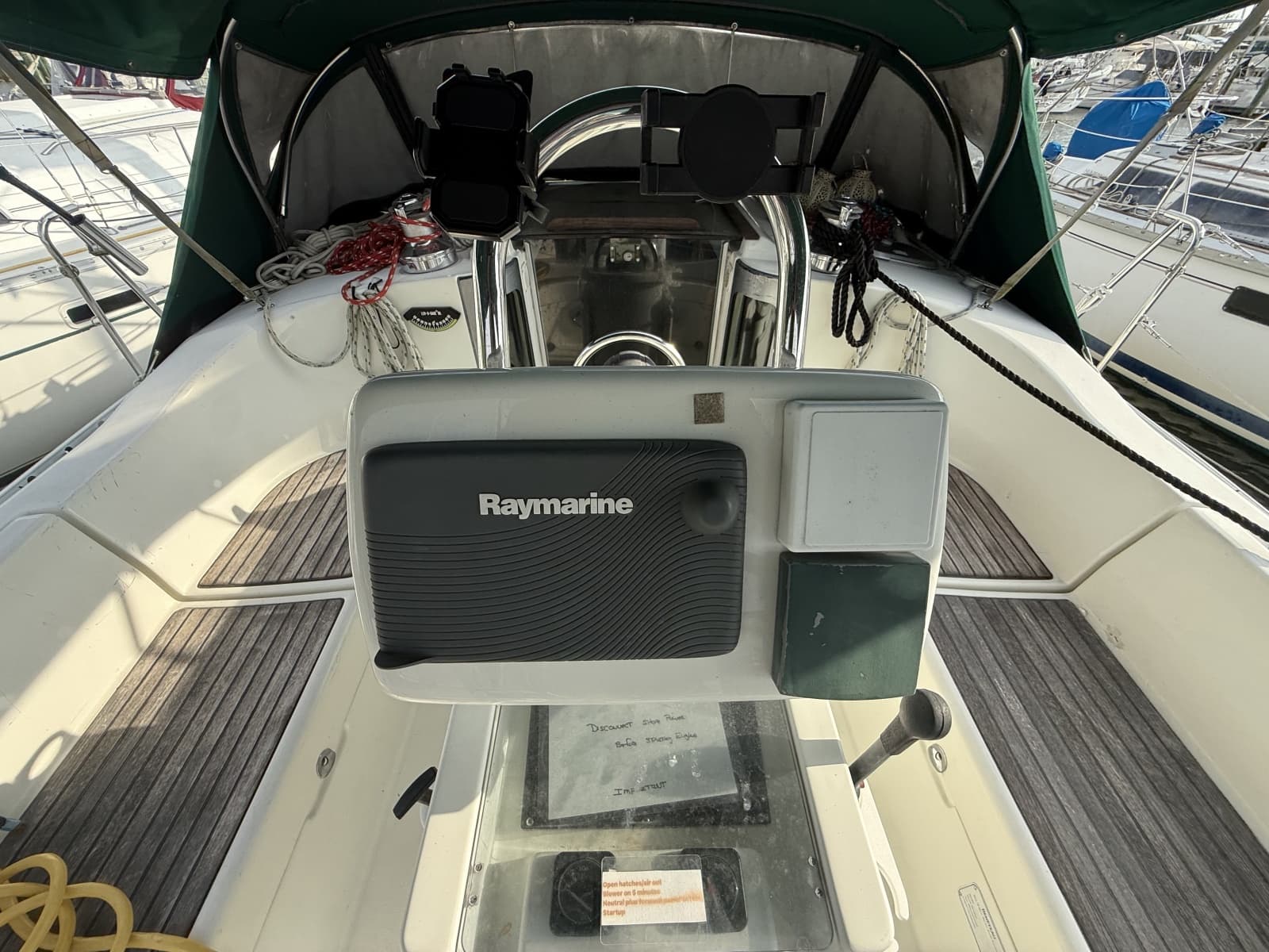 1996 Beneteau 351 - Photo 6