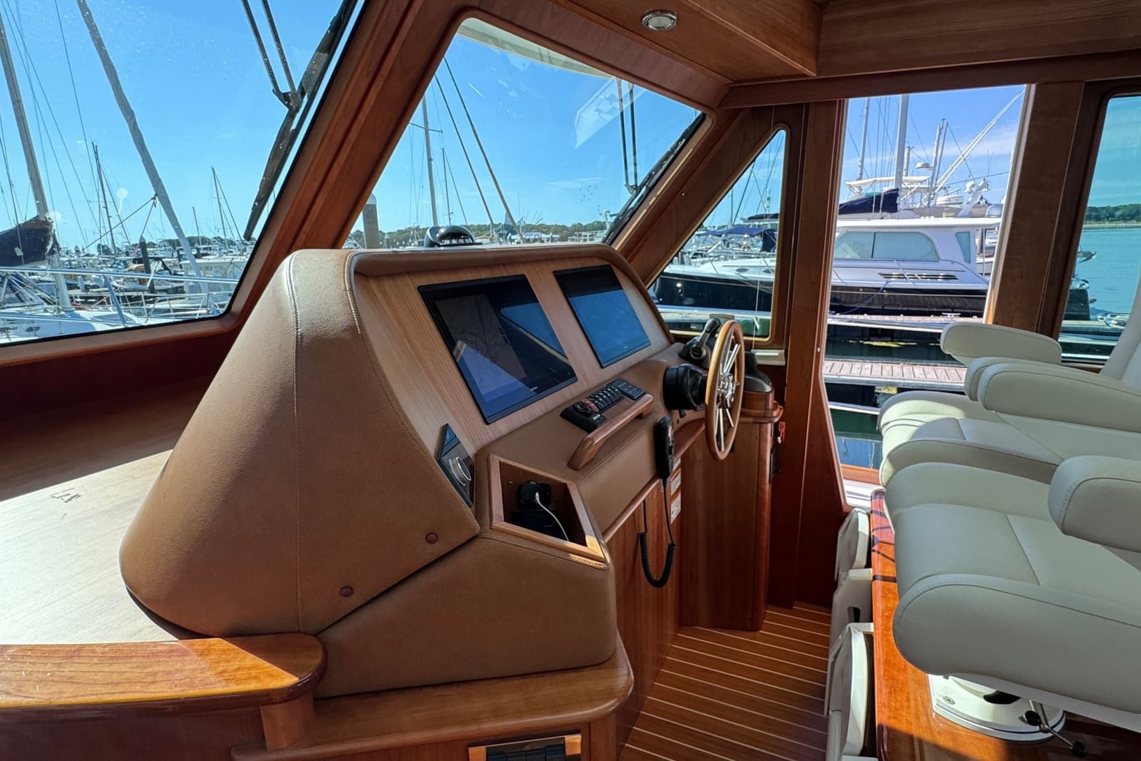 2024 Sabre 48 Salon Express - Photo 39