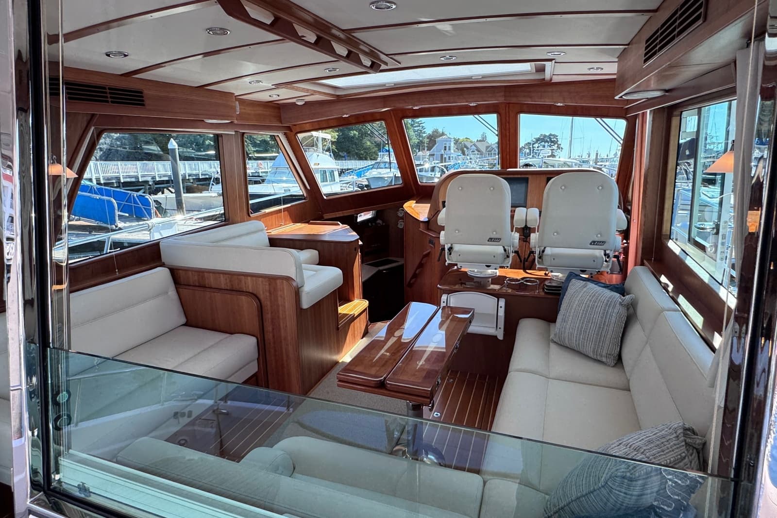 2024 Sabre 48 Salon Express - Photo 44