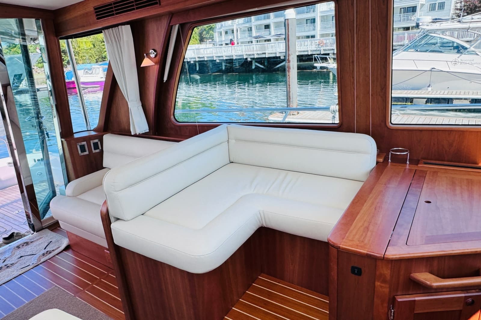 2024 Sabre 48 Salon Express - Photo 82