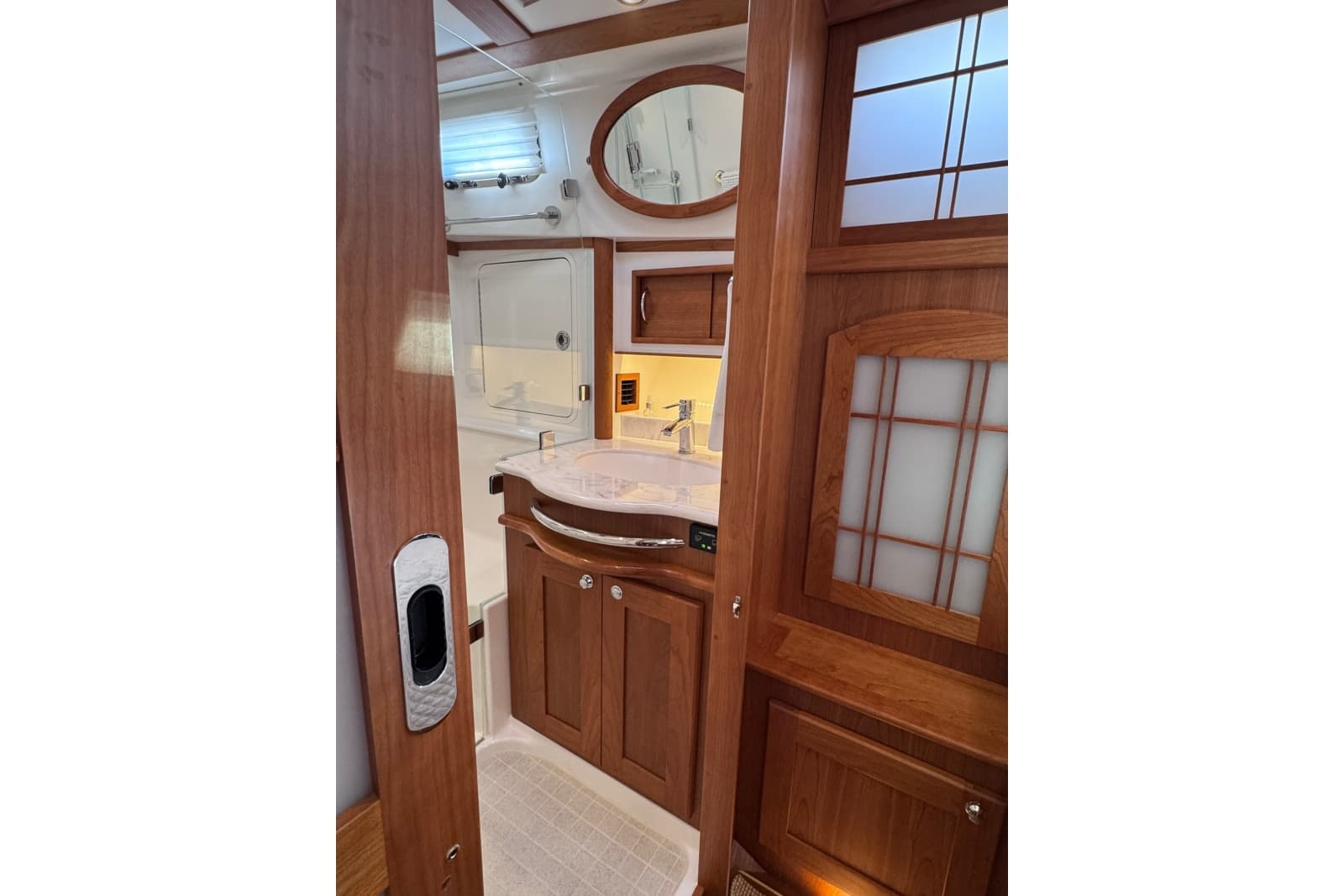 2024 Sabre 48 Salon Express - Photo 28