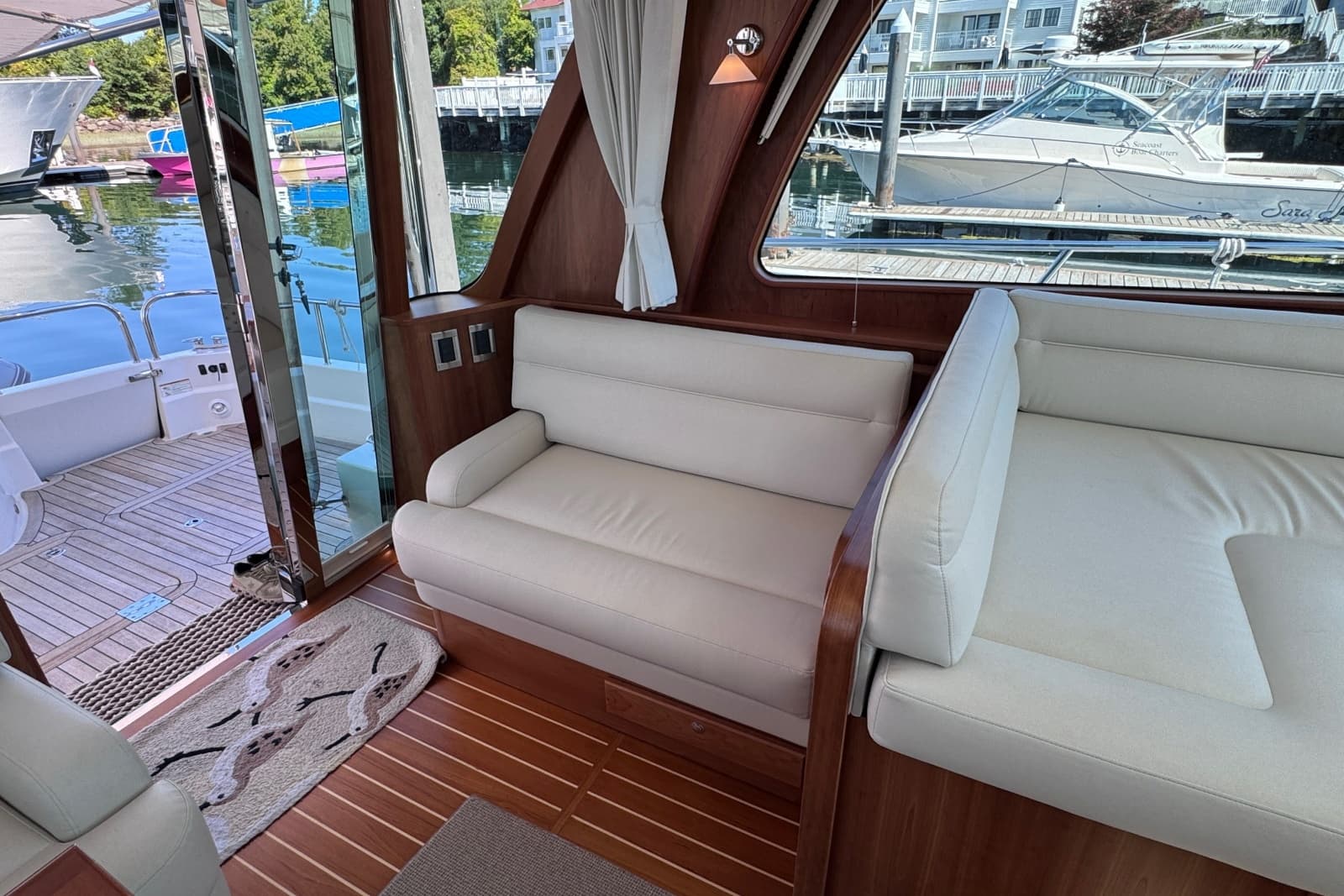 2024 Sabre 48 Salon Express - Photo 37