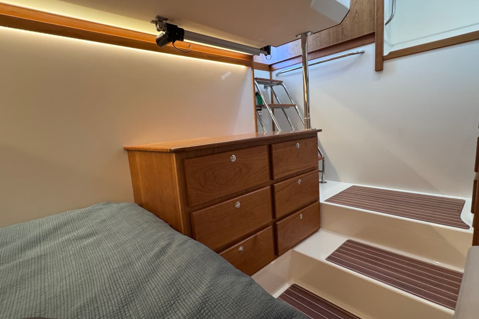 2024 Sabre 48 Salon Express - Photo 52