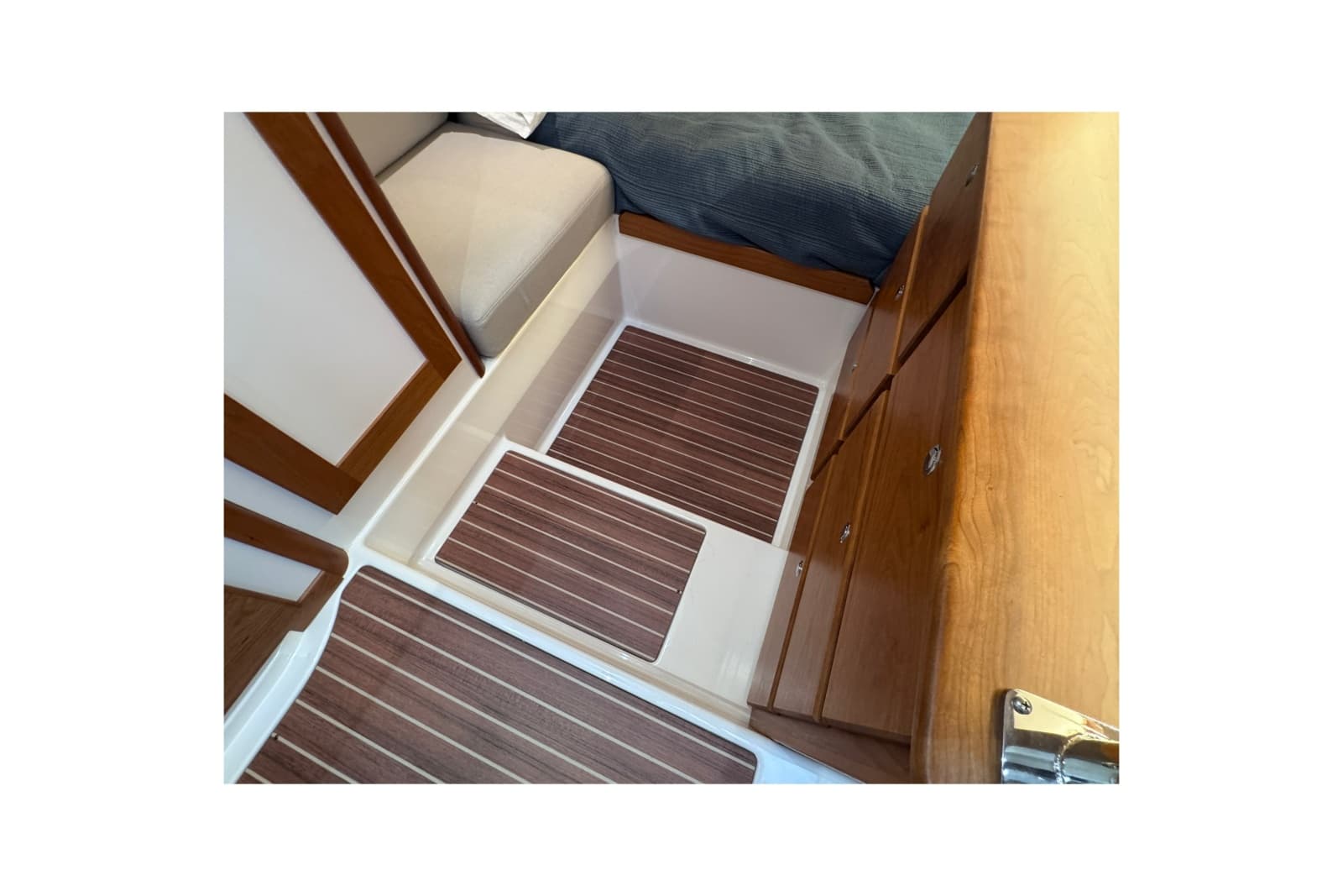 2024 Sabre 48 Salon Express - Photo 49
