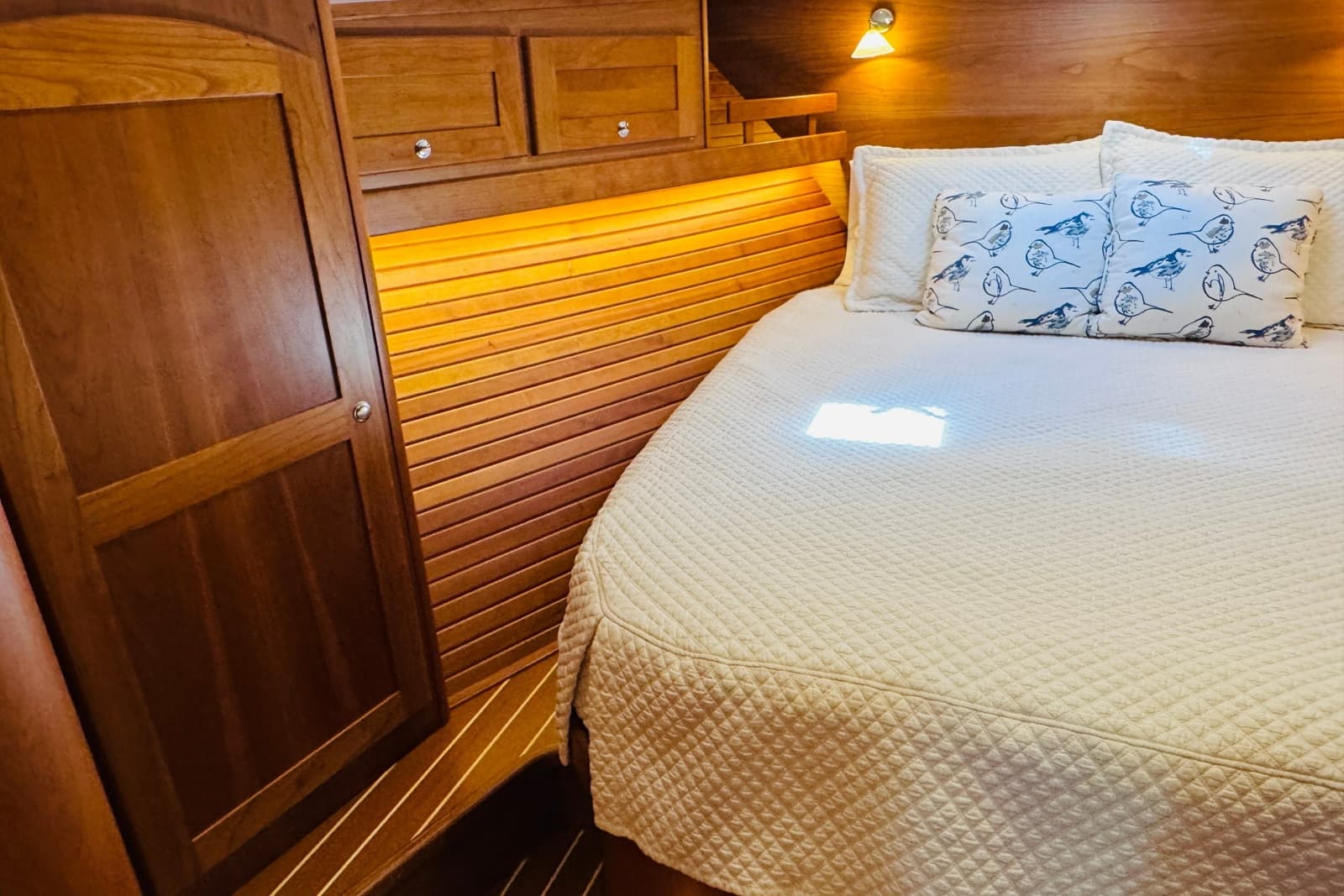 2024 Sabre 48 Salon Express - Photo 91