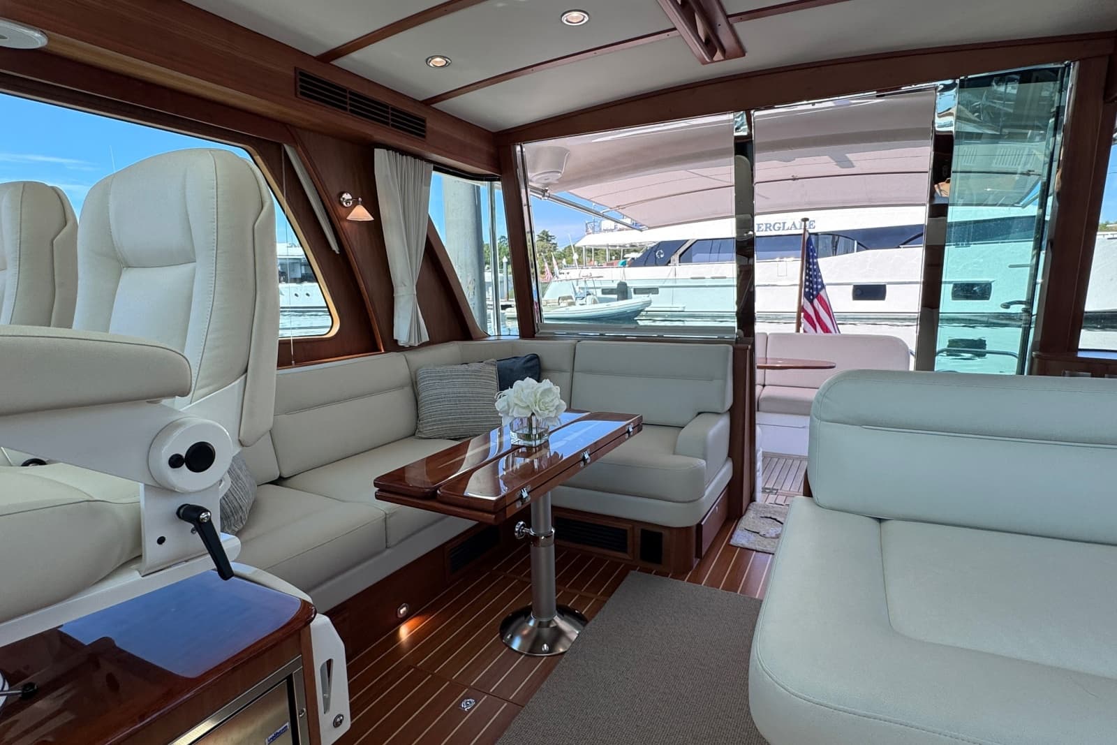 2024 Sabre 48 Salon Express - Photo 40