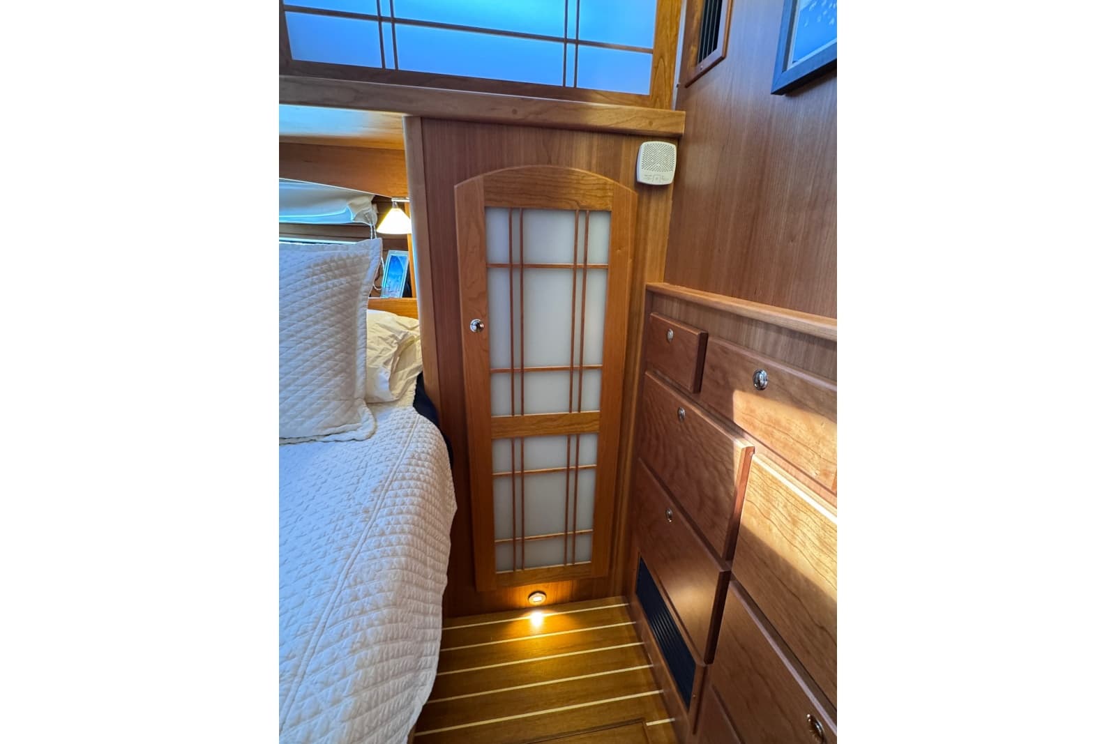 2024 Sabre 48 Salon Express - Photo 26