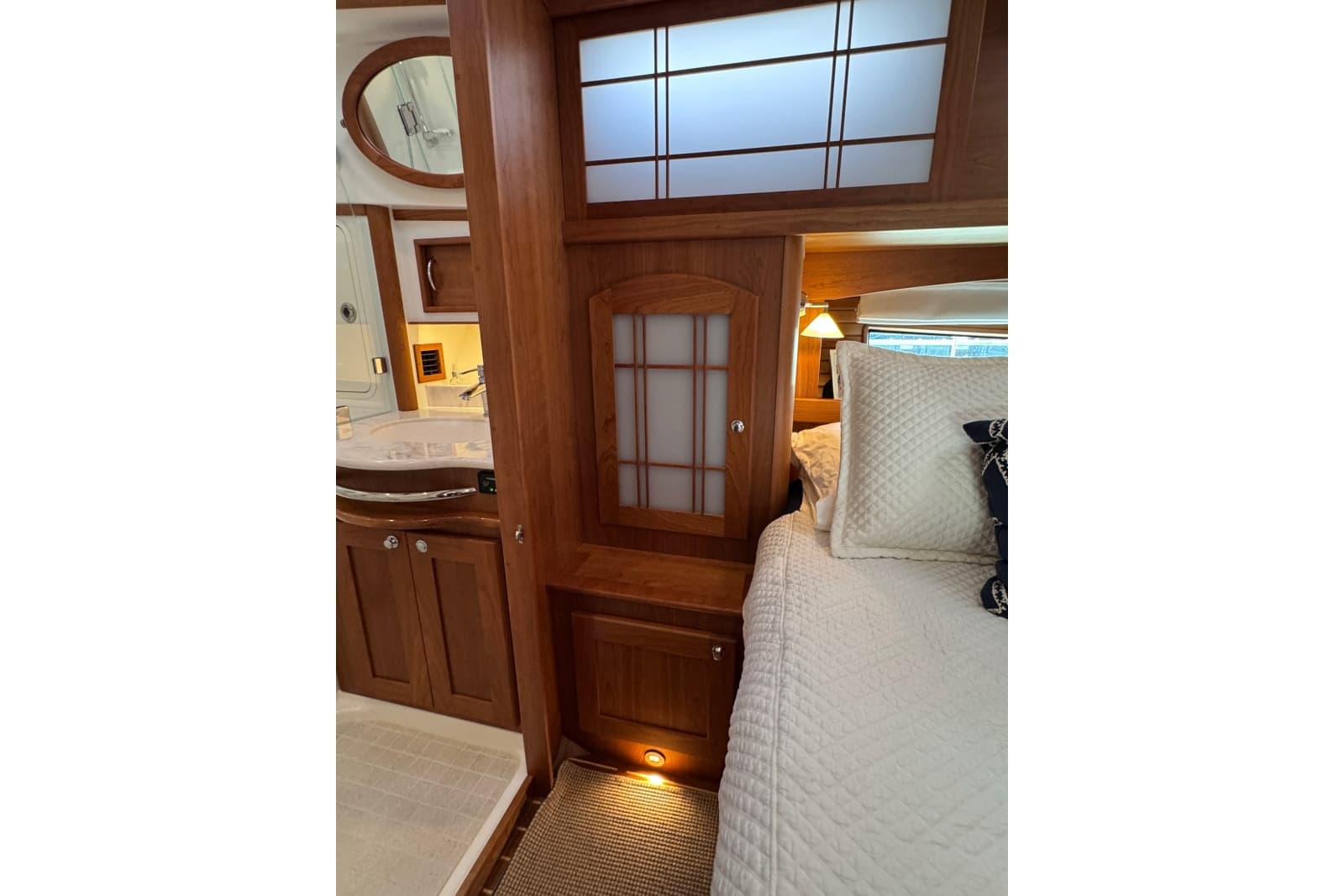 2024 Sabre 48 Salon Express - Photo 27
