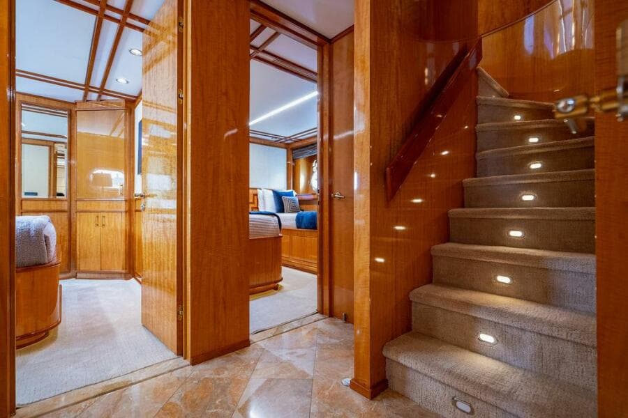 2001 Intermarine  - Photo 10