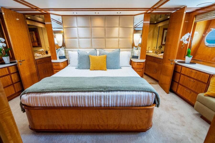 2001 Intermarine  - Photo 11