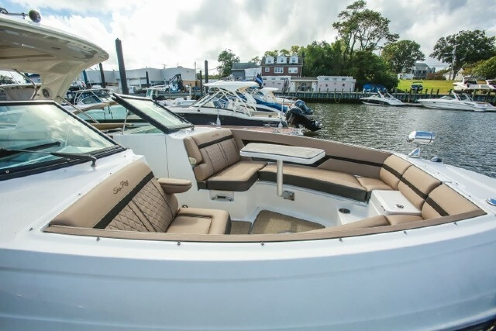 2018 Sea Ray SLX 350 - Photo 18