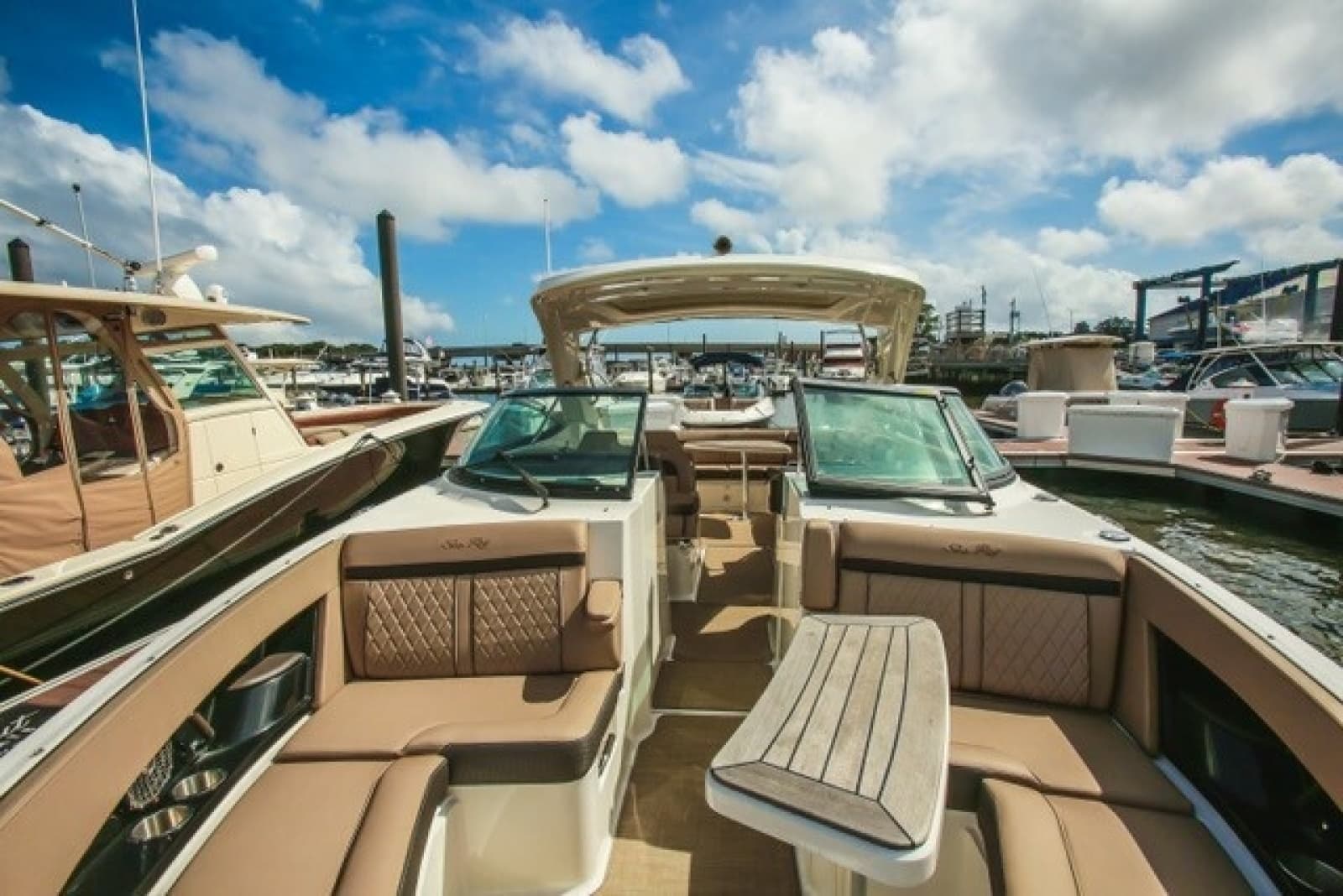 2018 Sea Ray SLX 350 - Photo 17