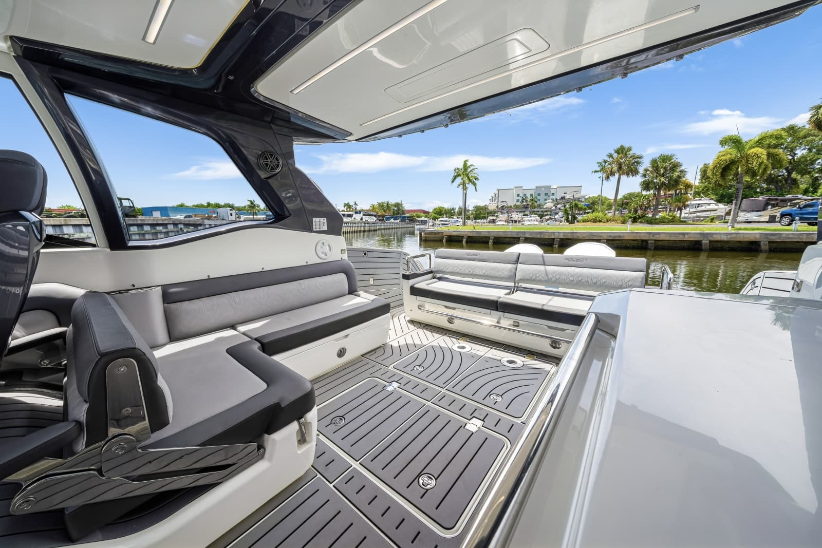 2023 Galeon 375 GTO - Photo 32