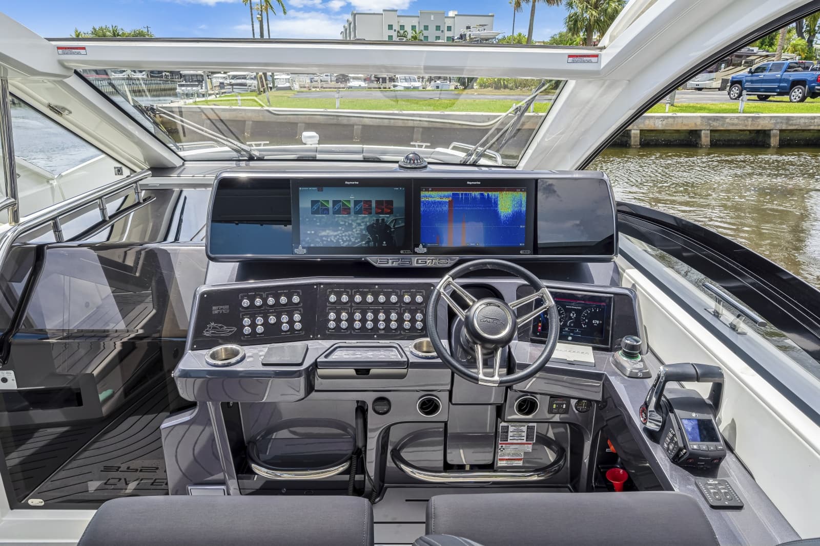 2023 Galeon 375 GTO - Photo 23