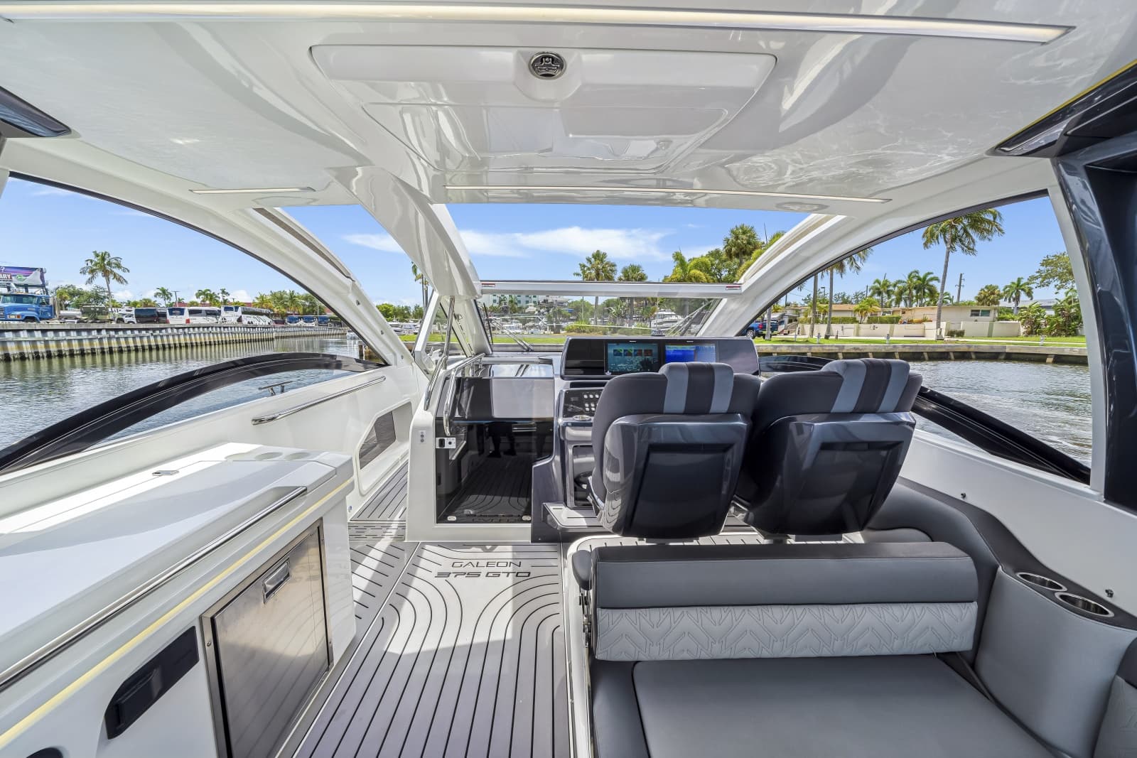 2023 Galeon 375 GTO - Photo 24