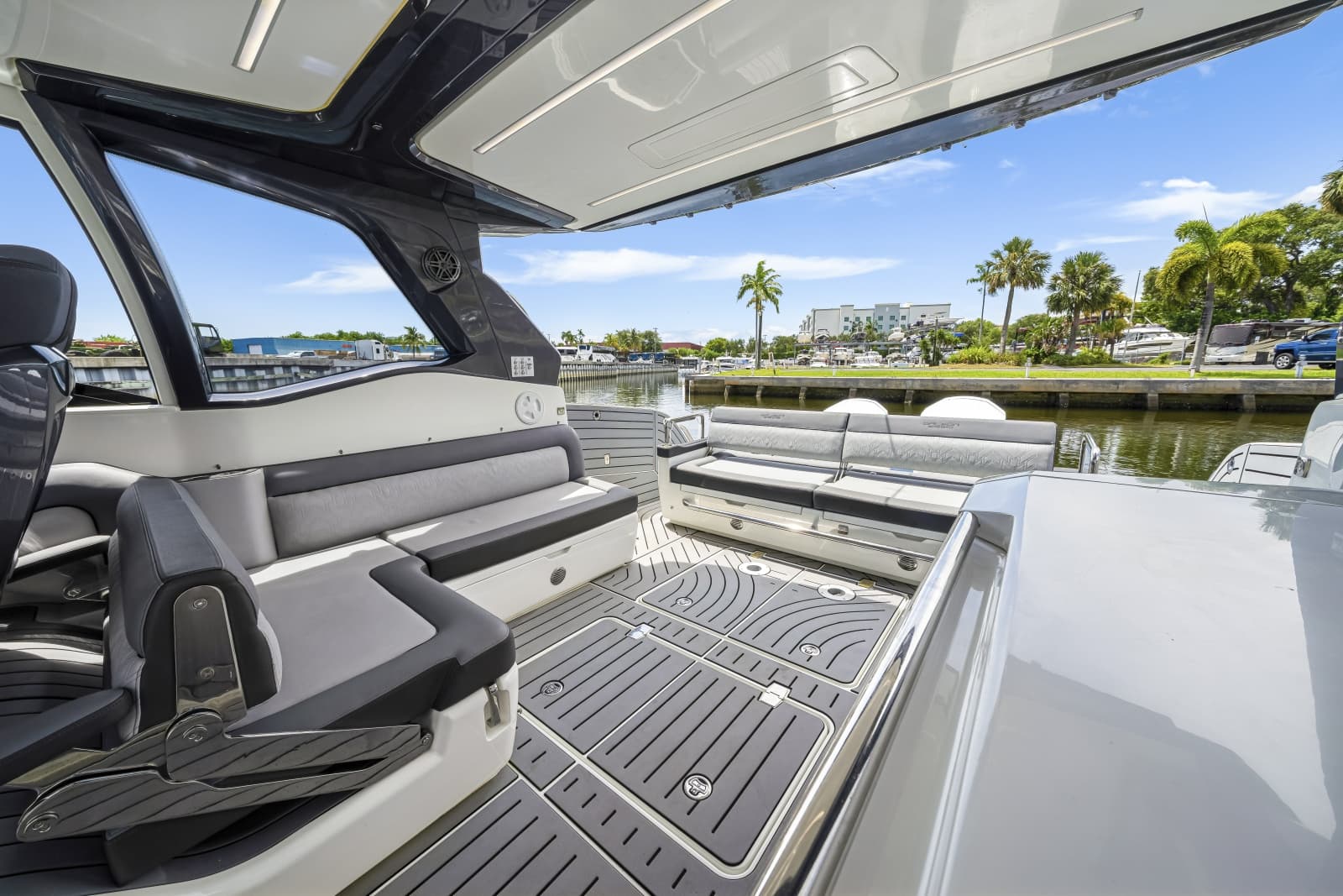 2023 Galeon 375 GTO - Photo 25