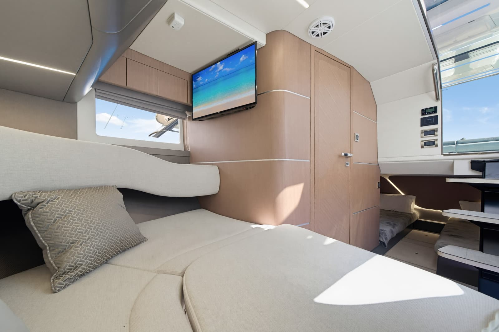 2023 Galeon 375 GTO - Photo 43