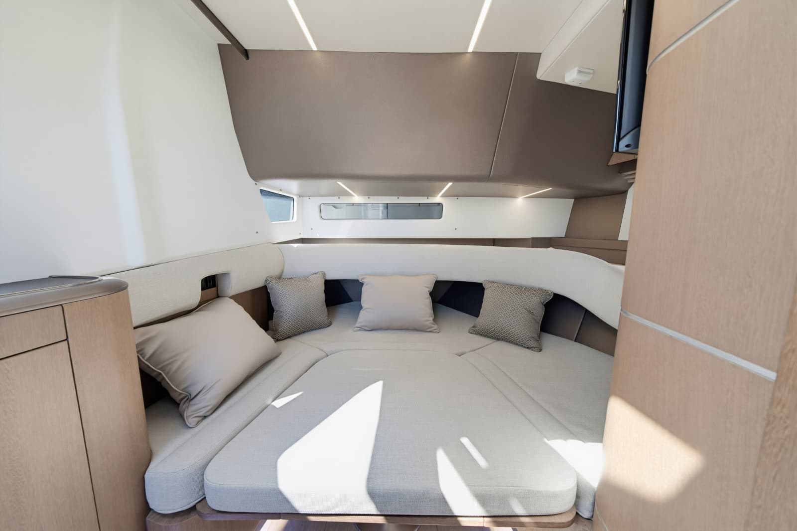 2023 Galeon 375 GTO - Photo 42