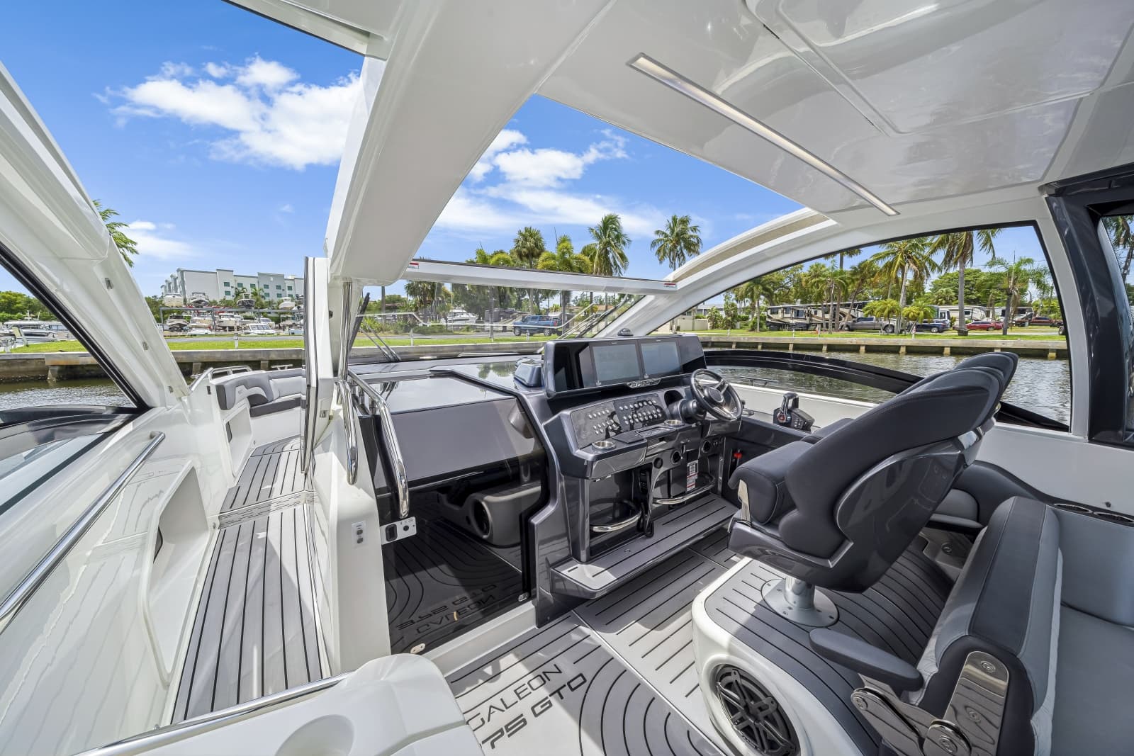2023 Galeon 375 GTO - Photo 18