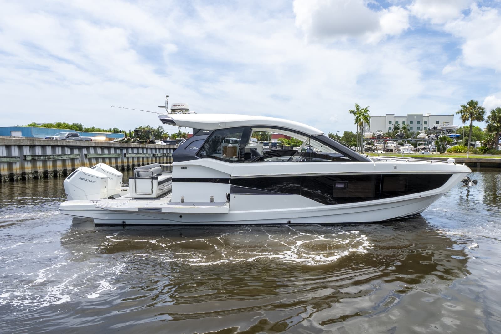2023 Galeon 375 GTO - Photo 1