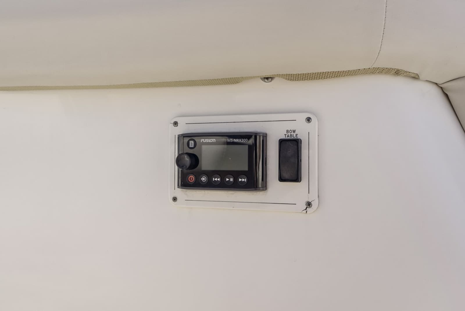 2020 Boston Whaler 380 Realm - Photo 15