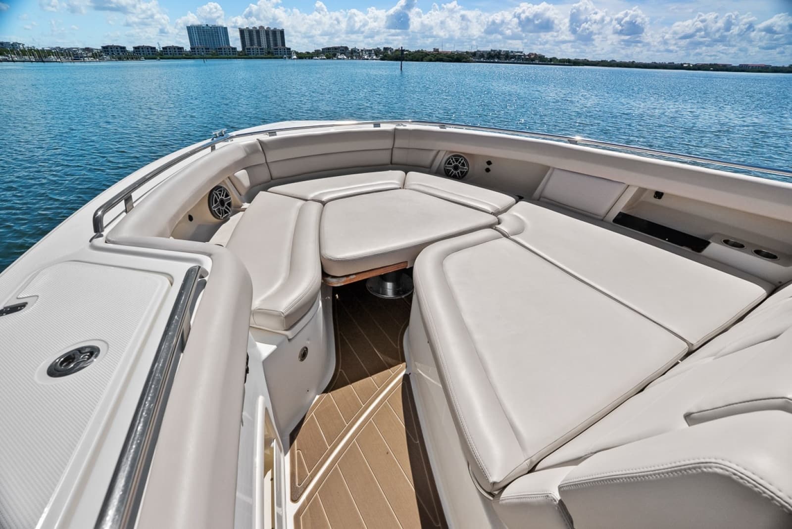 2020 Boston Whaler 380 Realm - Photo 39
