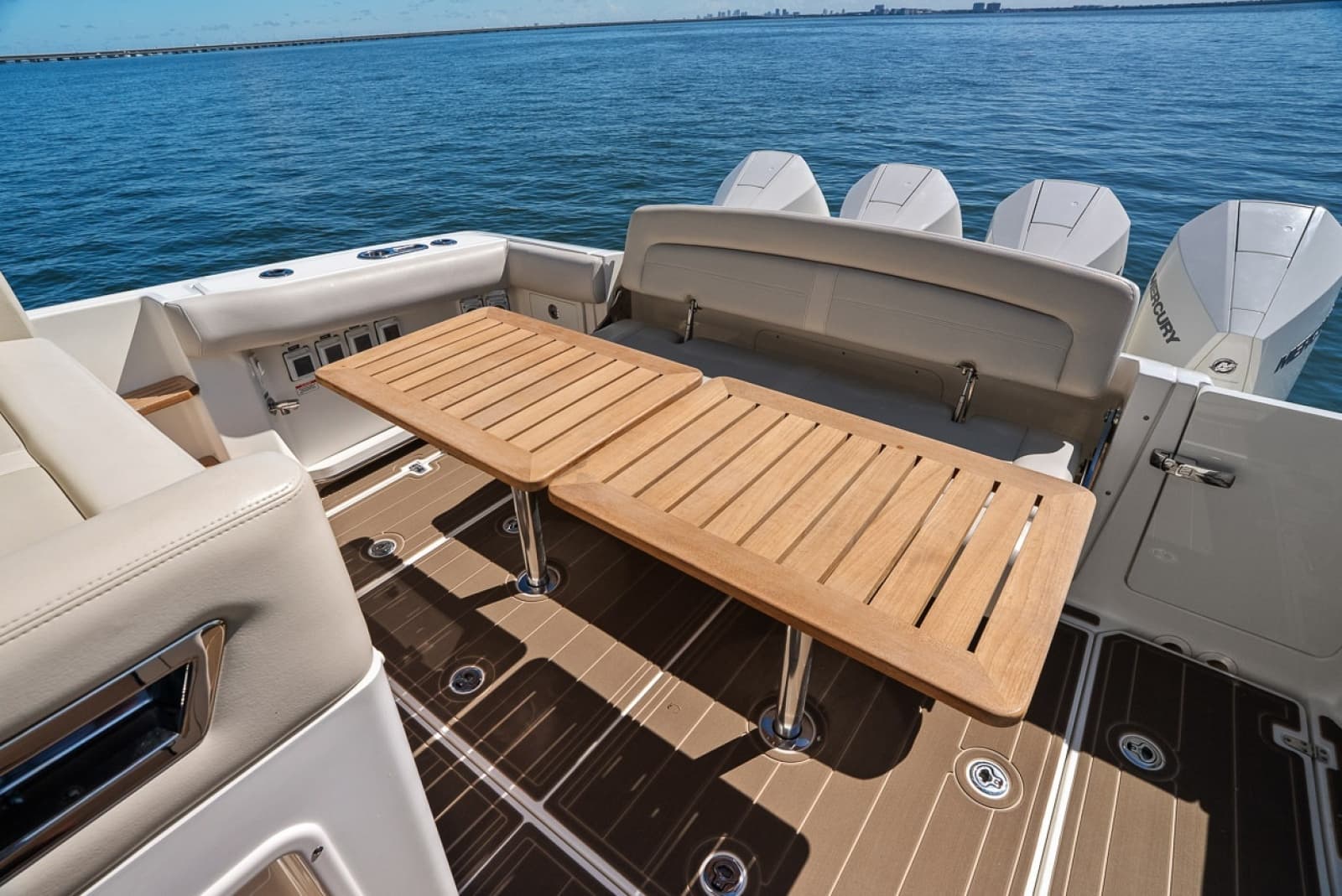 2020 Boston Whaler 380 Realm - Photo 8