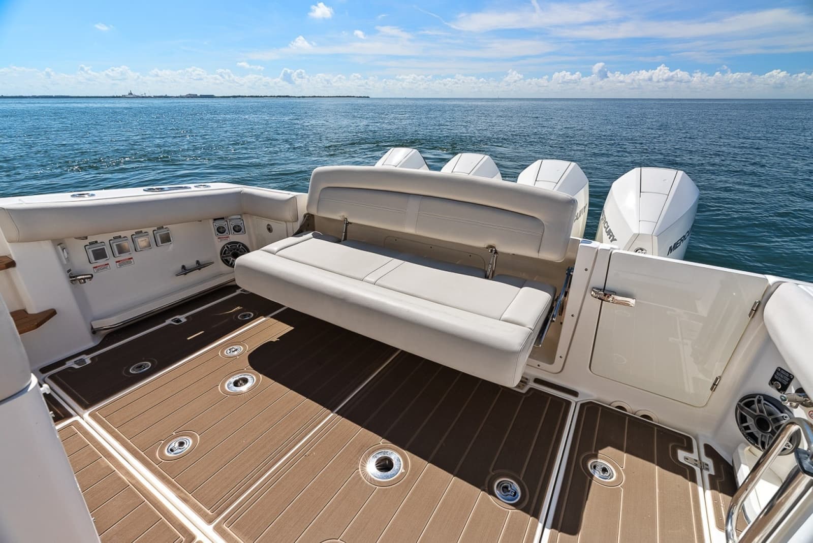 2020 Boston Whaler 380 Realm - Photo 4
