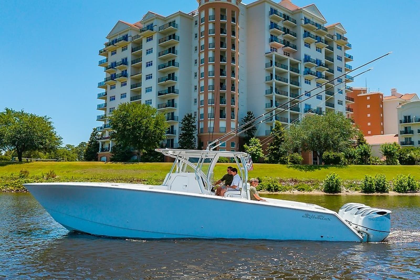 2022 SeaHunter 38 CTS - Photo 1