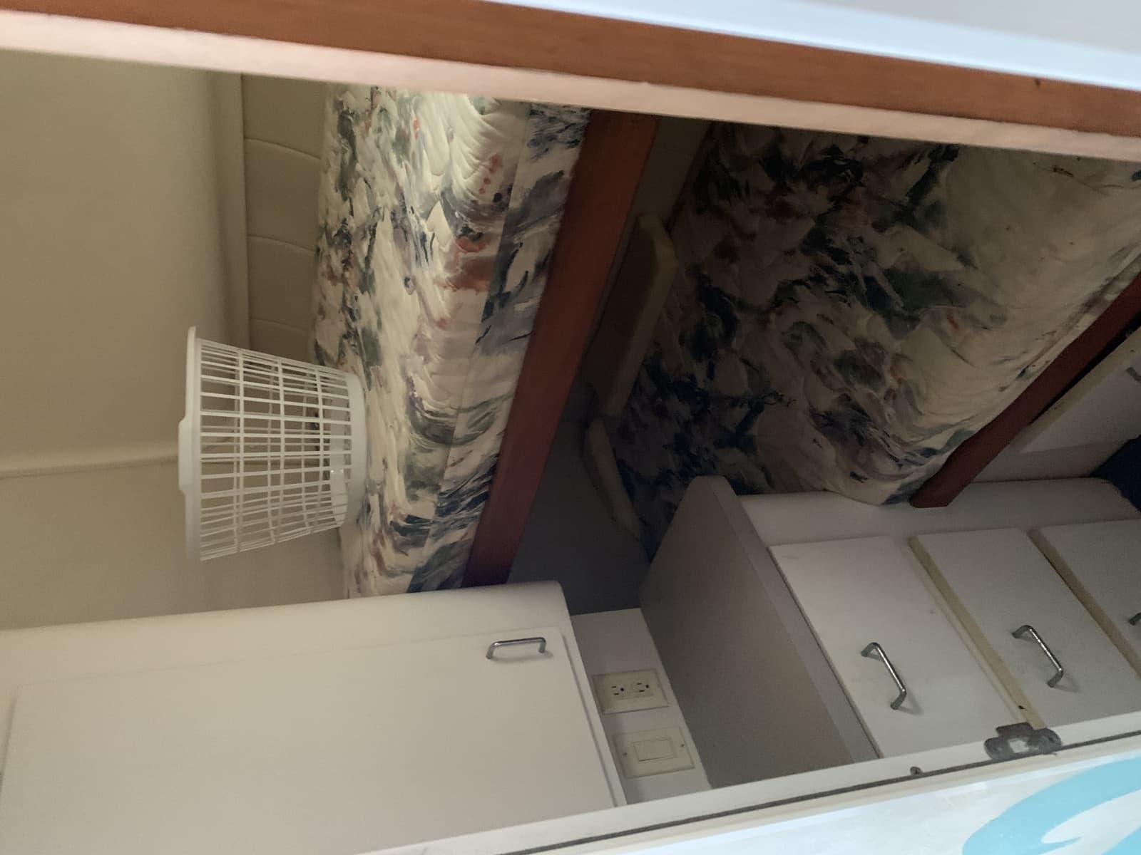 1996 Mainship 40 Sedan Bridge - Photo 8