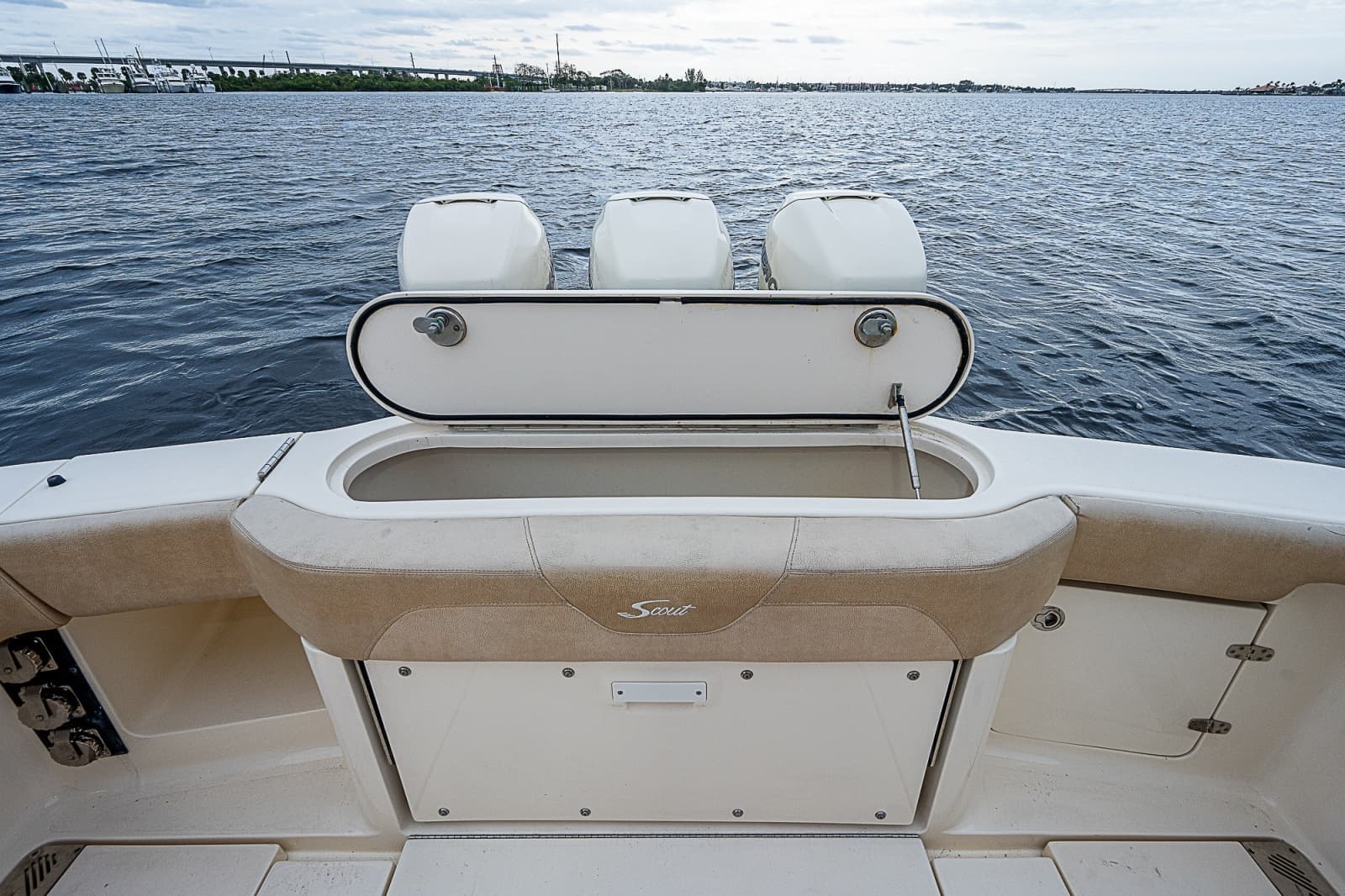 2018 Scout 355 LXF - Photo 42