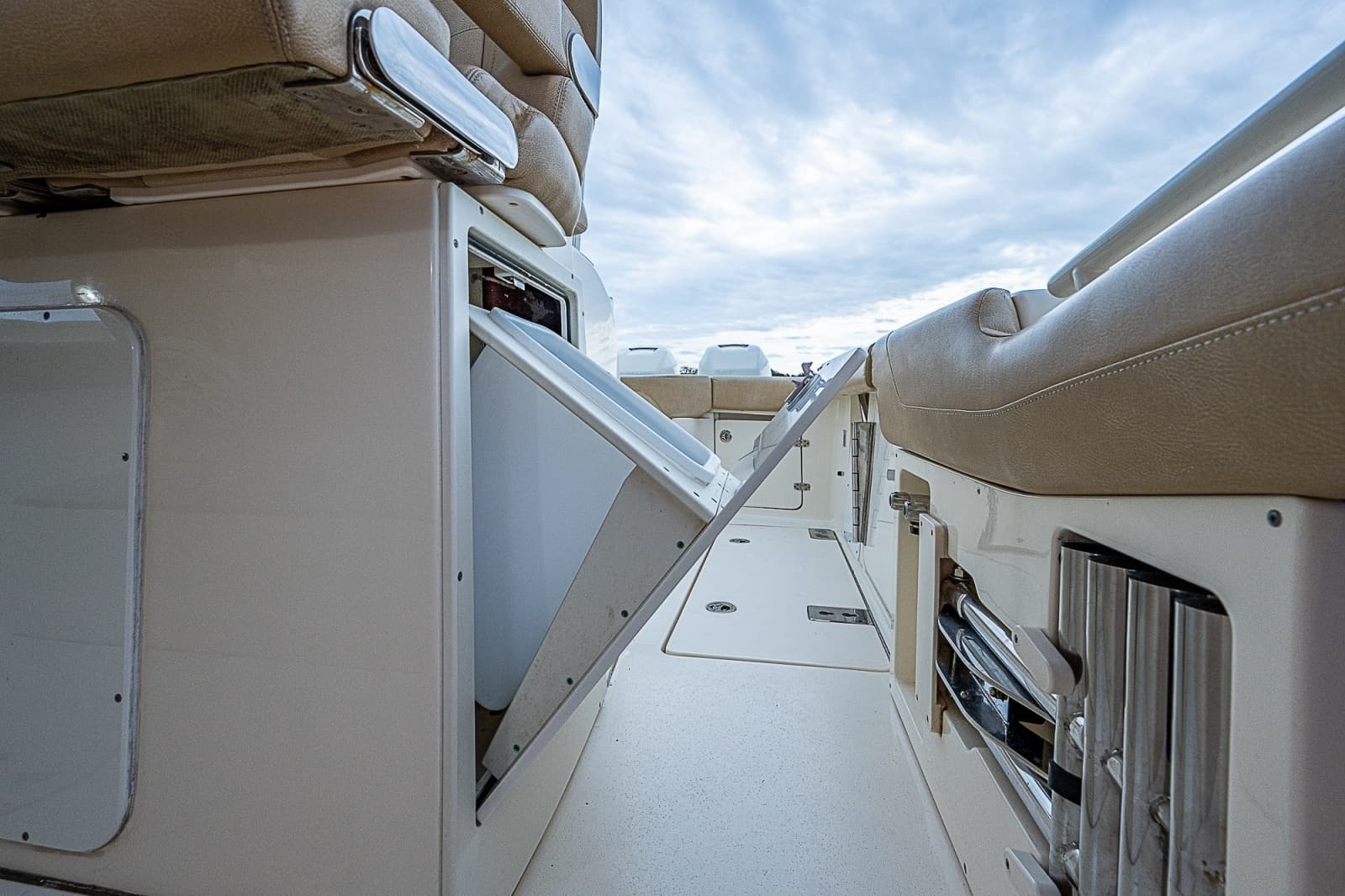 2018 Scout 355 LXF - Photo 48