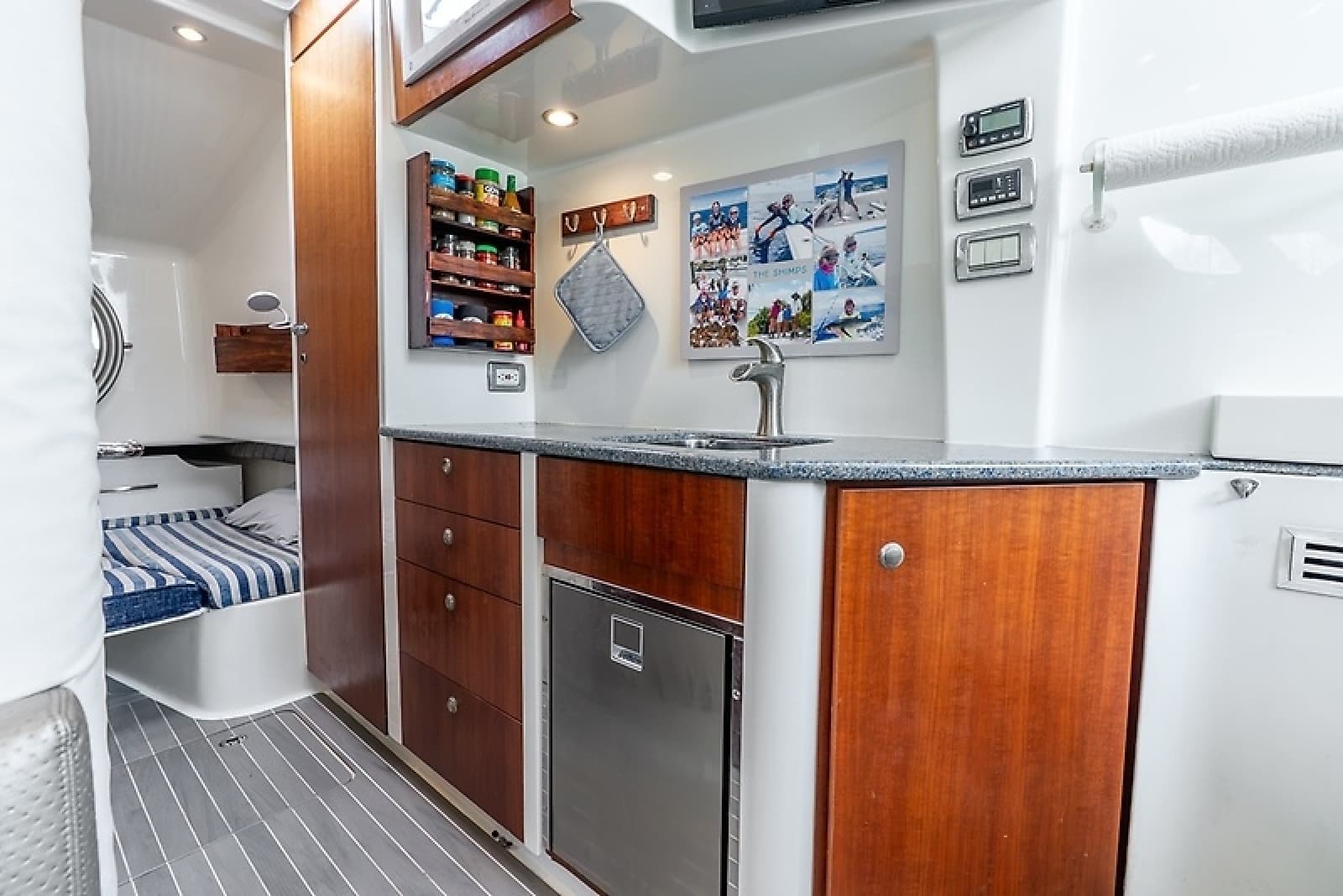 2015 SeaVee 430 Fisharound - Photo 24