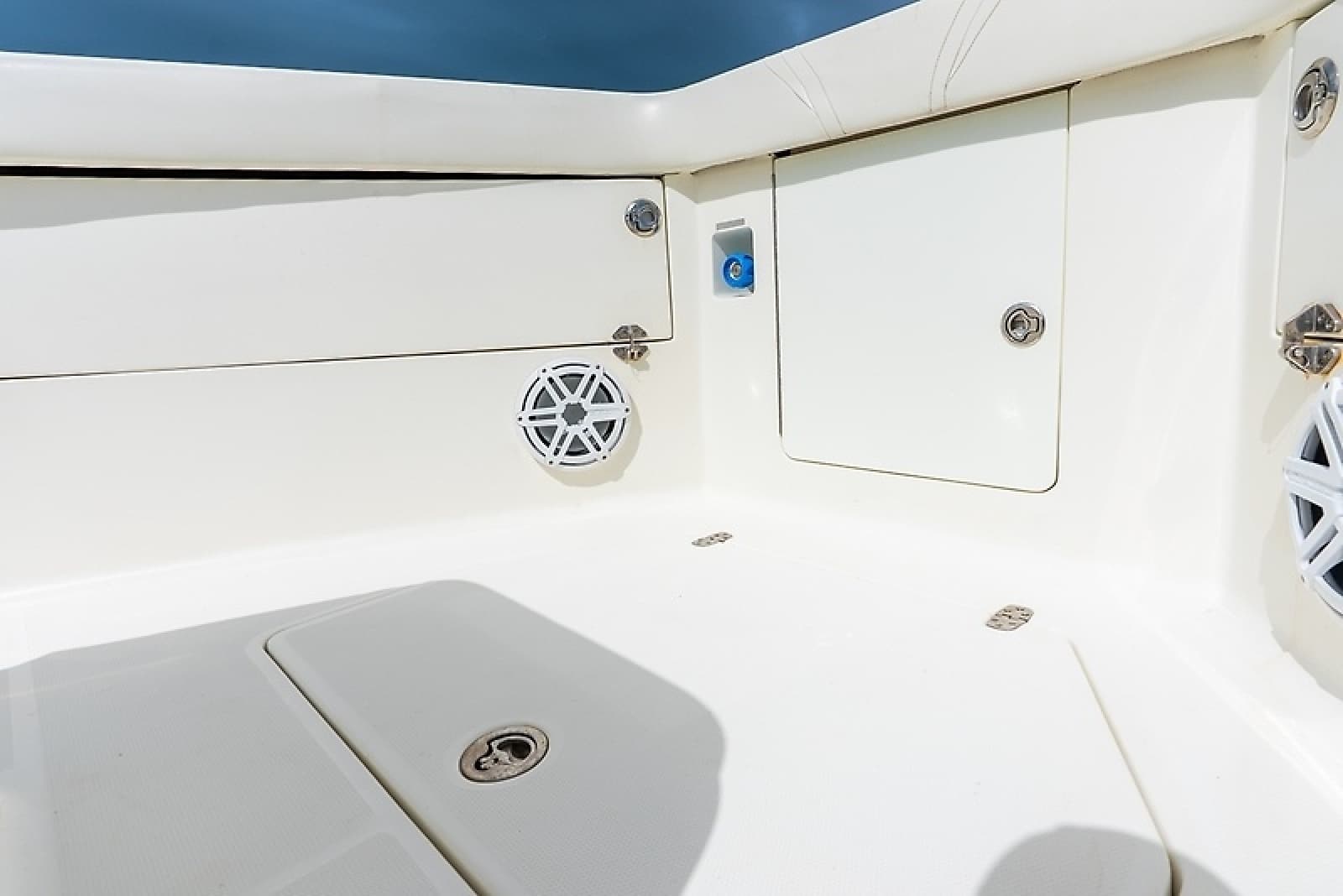 2015 SeaVee 430 Fisharound - Photo 18