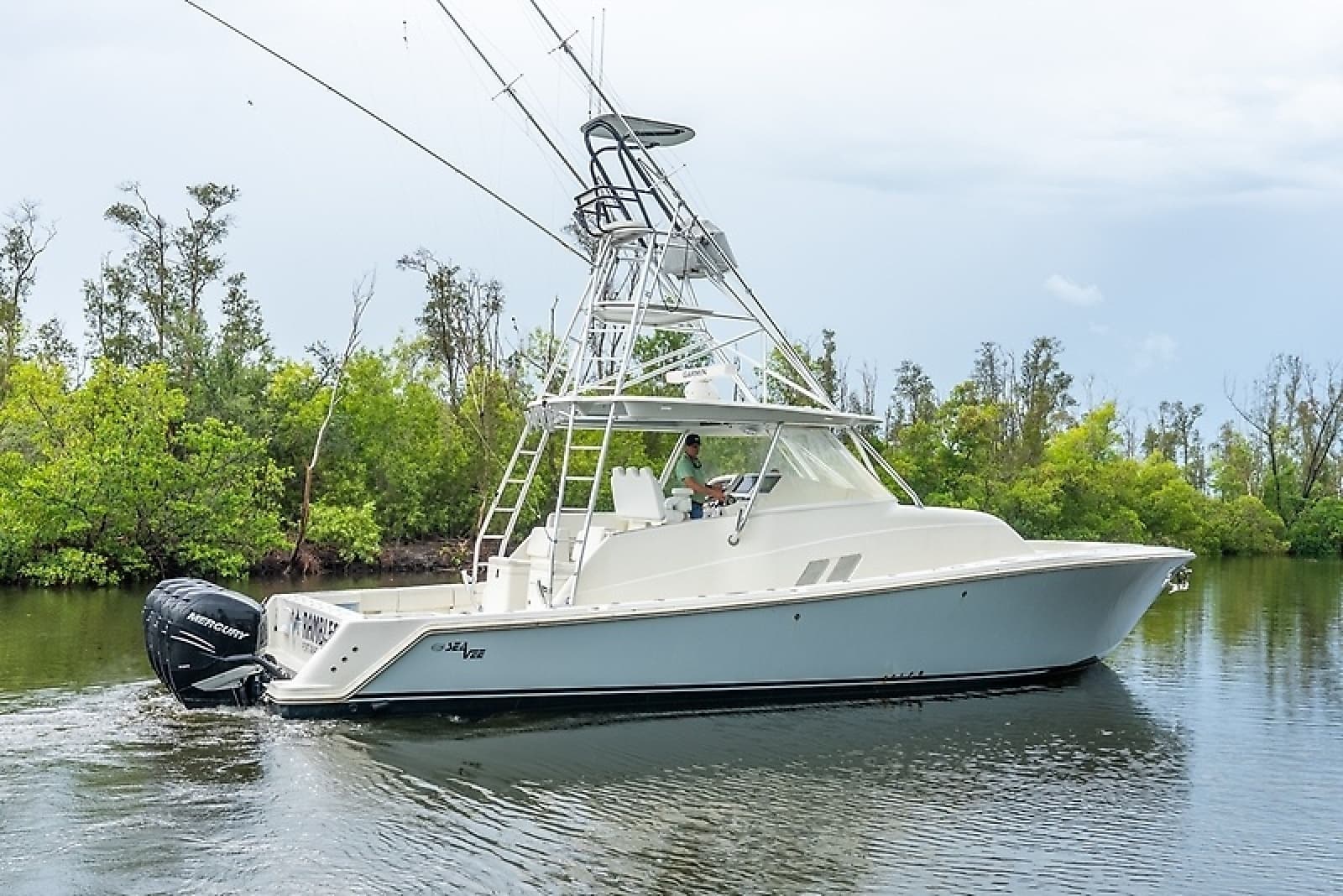 2015 SeaVee 430 Fisharound - Photo 36