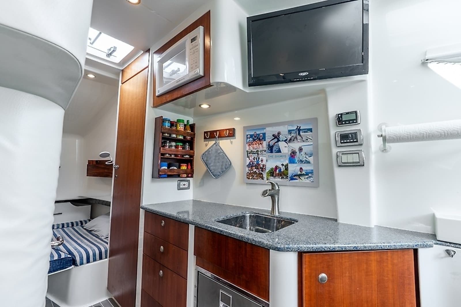 2015 SeaVee 430 Fisharound - Photo 25