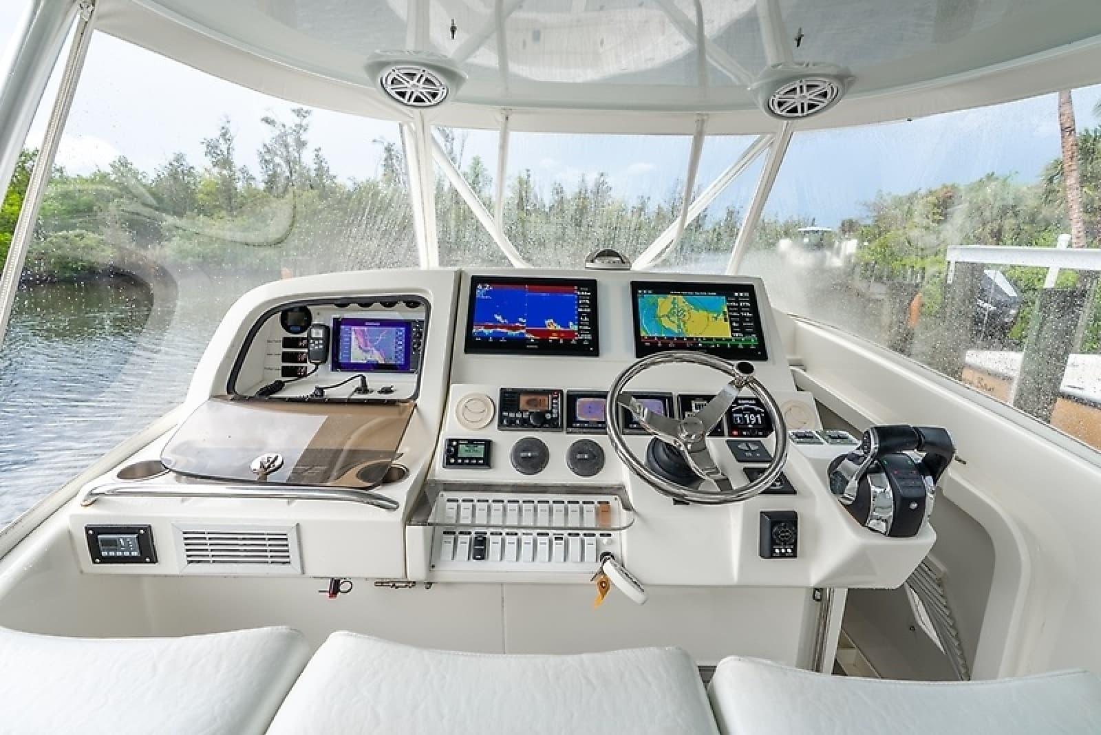 2015 SeaVee 430 Fisharound - Photo 32