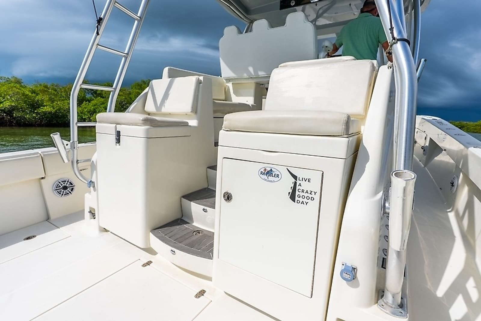 2015 SeaVee 430 Fisharound - Photo 11