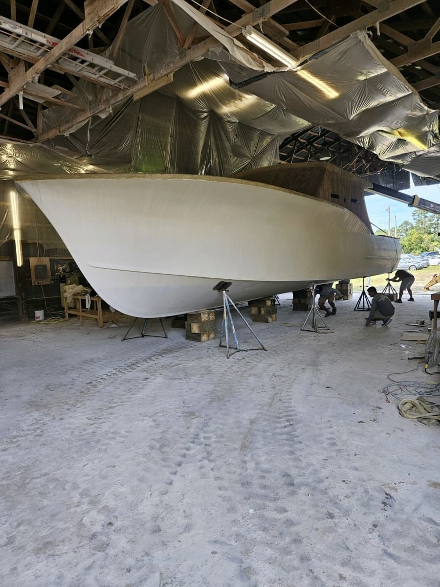 2027 Custom Carolina  - Photo 10
