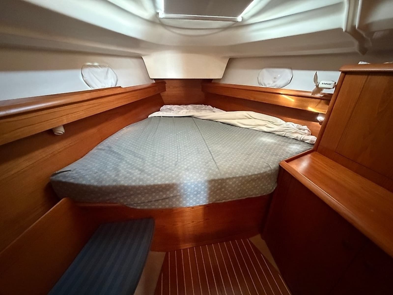 2000 Jeanneau Sun Odyssey 40.3 - Photo 13