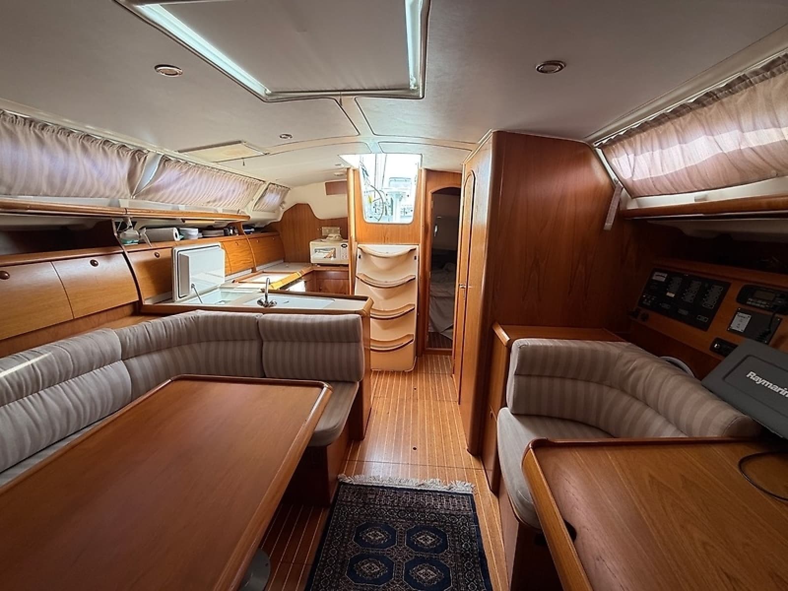 2000 Jeanneau Sun Odyssey 40.3 - Photo 17