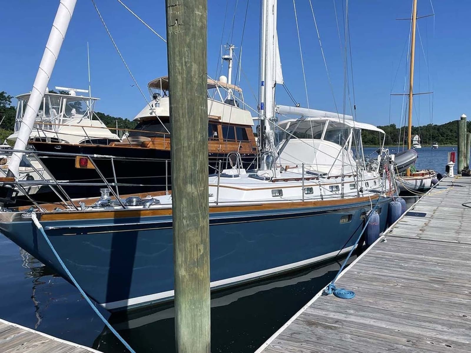 1990 Little Harbor 46 - Photo 4