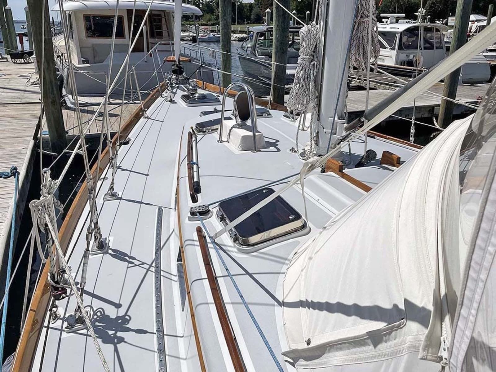 1990 Little Harbor 46 - Photo 8