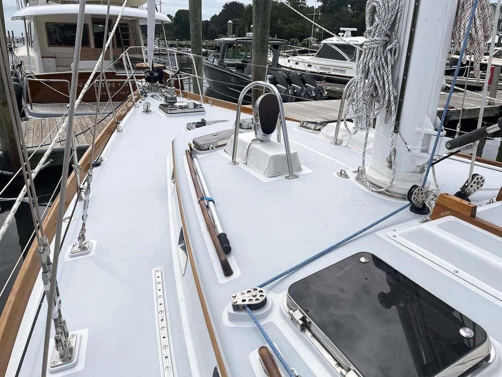 1990 Little Harbor 46 - Photo 6
